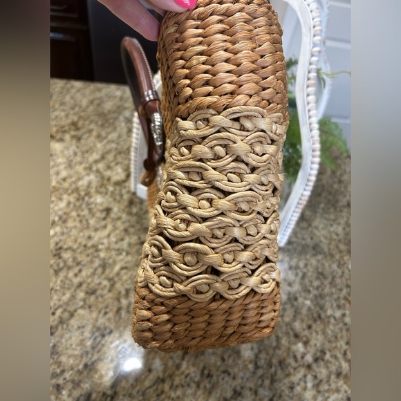 Boho Vintage  Brighton Tan and Brown Woven Tote Bag with Leather Handles. - Picture 7 of 13